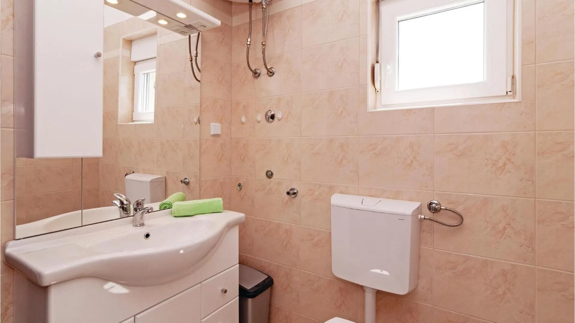 Cozy Apartment In Ribnica-Krusevo With Kitchen Anic 0*,
